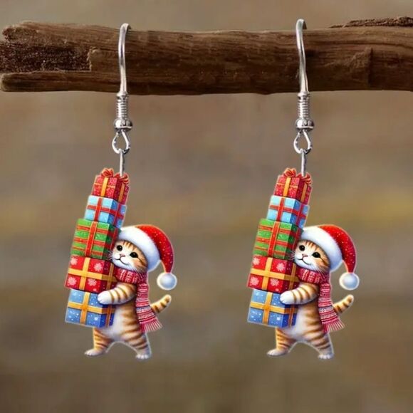 Hand Crafted Festive dangle earrings - Picture 4 of 6